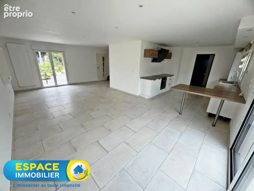 Maison récente avec 3 chambres à Châteauneuf-sur-Loire - photo 3