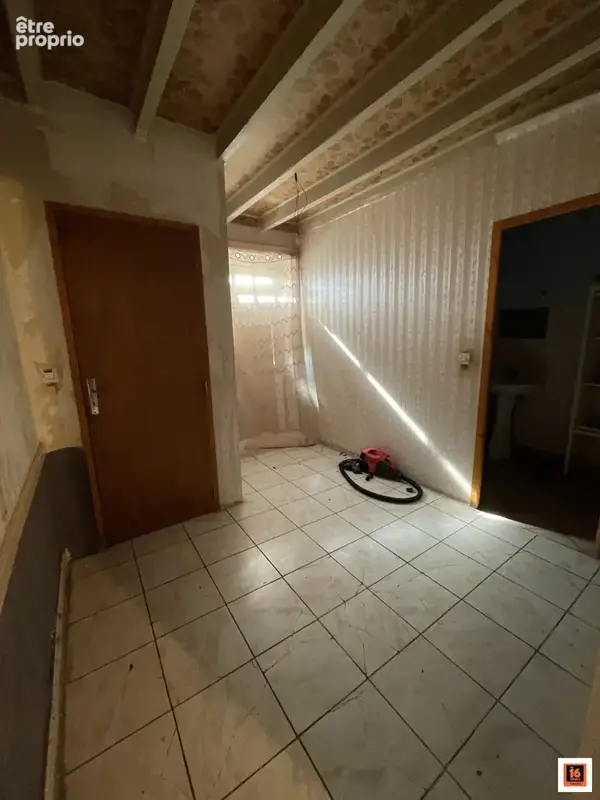Maison 9 pièces 180 m² à vendre à Saint-Remy-Sur-Durolle (63550) - photo 9
