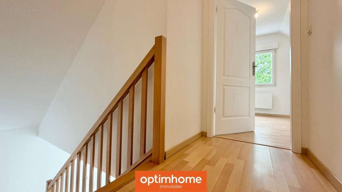 EN EXCLUSIVITÉ à SAULXURES-SUR-MOSELOTTE – Maison récente 117 m² environ au sol (90 m² Carrez)  3 chambres  Vivable de plain-pie - photo 10