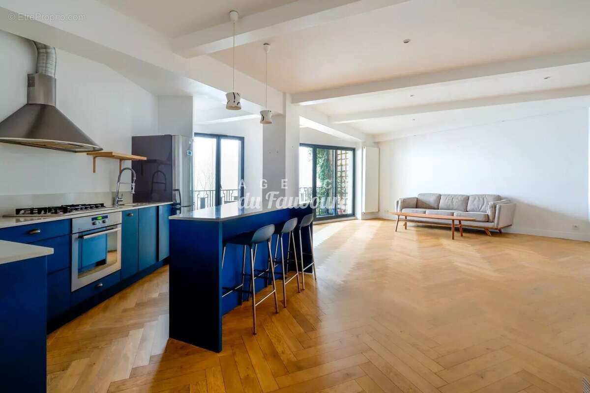 Appartement à PARIS-10E