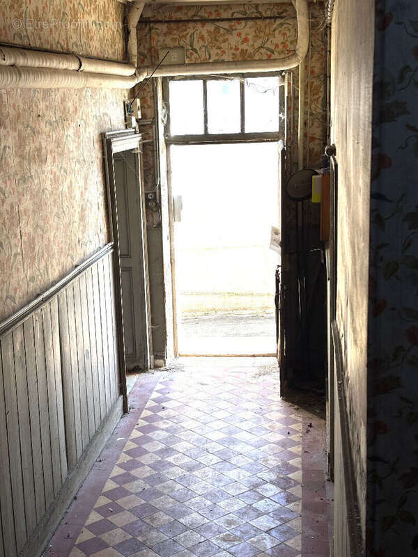 Appartement à GENLIS