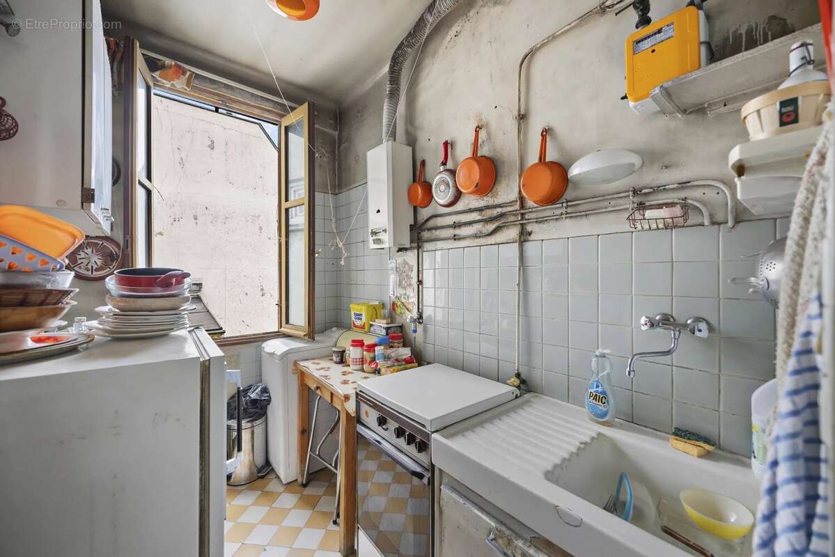 Appartement à PARIS-14E