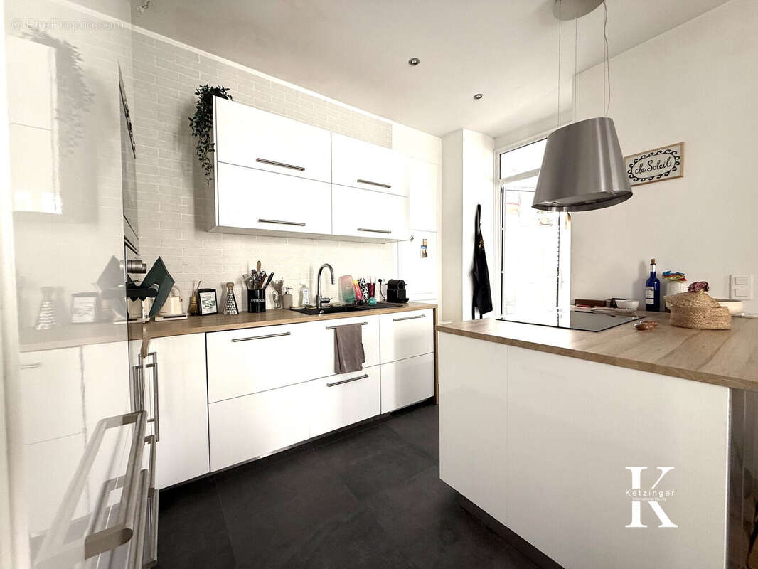 Appartement à MARSEILLE-6E