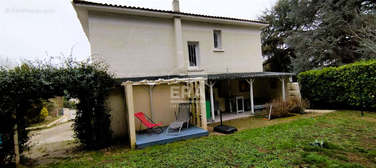 Maison à PORT-SAINTE-MARIE