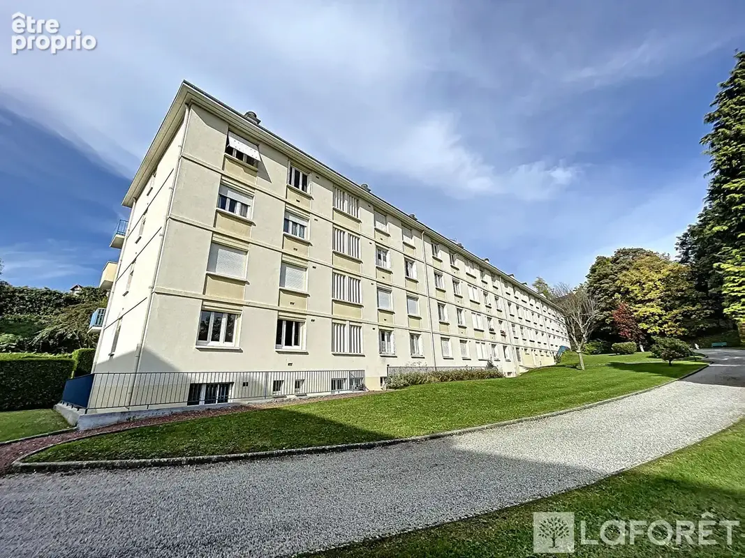 Appartement  rez-de-chaussée à Bernay 3 pièce(s) 70 m2 - photo 9