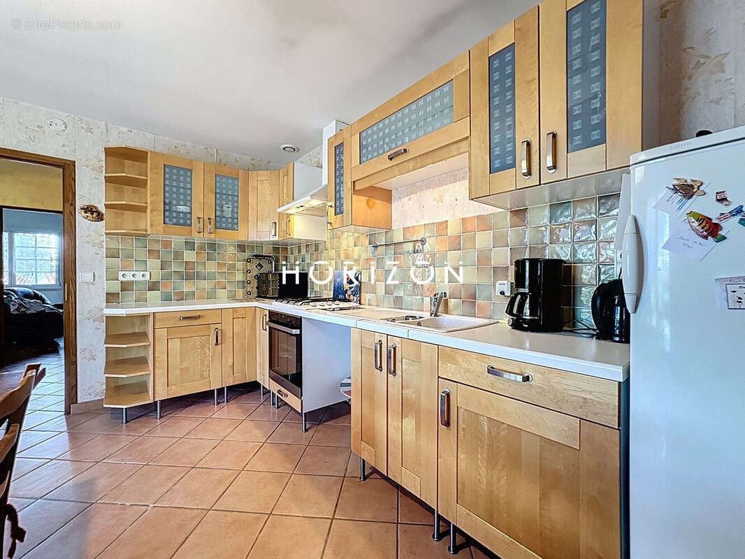 Maison 200 m² à Saint-Andre-Sur-Vieux-Jonc  - photo 9