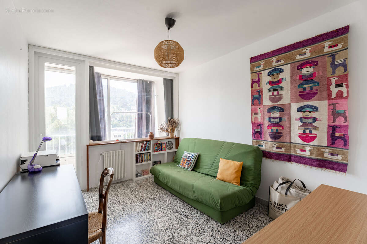 Appartement à MARSEILLE-9E