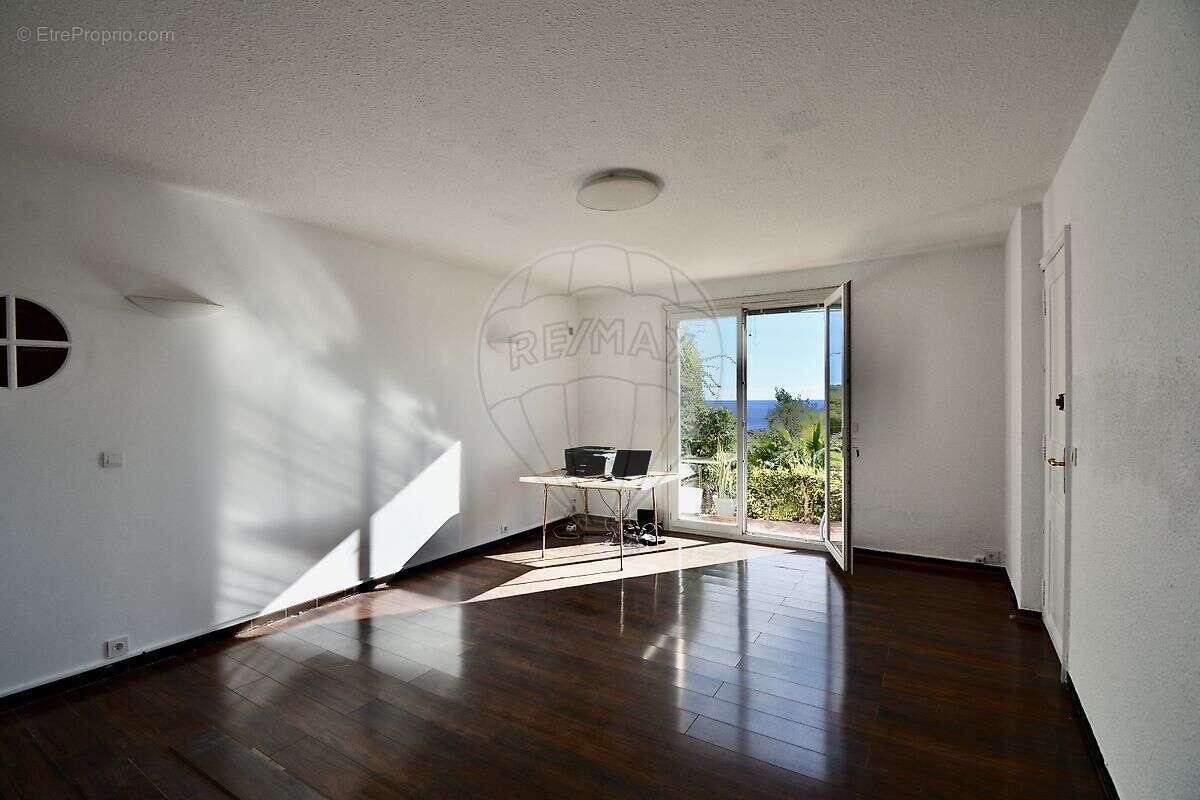 Maison à FREJUS