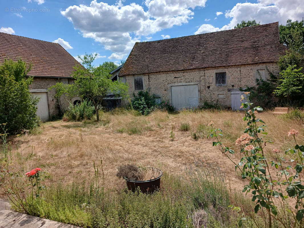 Exclusivité , maison de famille avec des grandes dépendances, entre Le Lac de Crescent et Lormes, Morvan à moi - photo 103