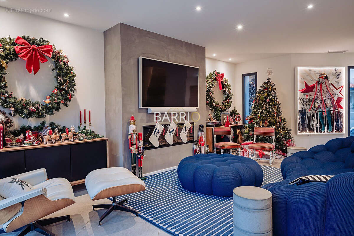 Maison à SAINT-CYPRIEN