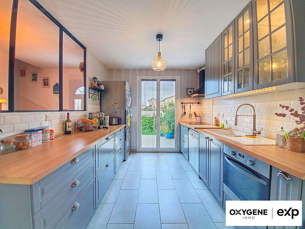 Maison à SAINT-ESTEVE