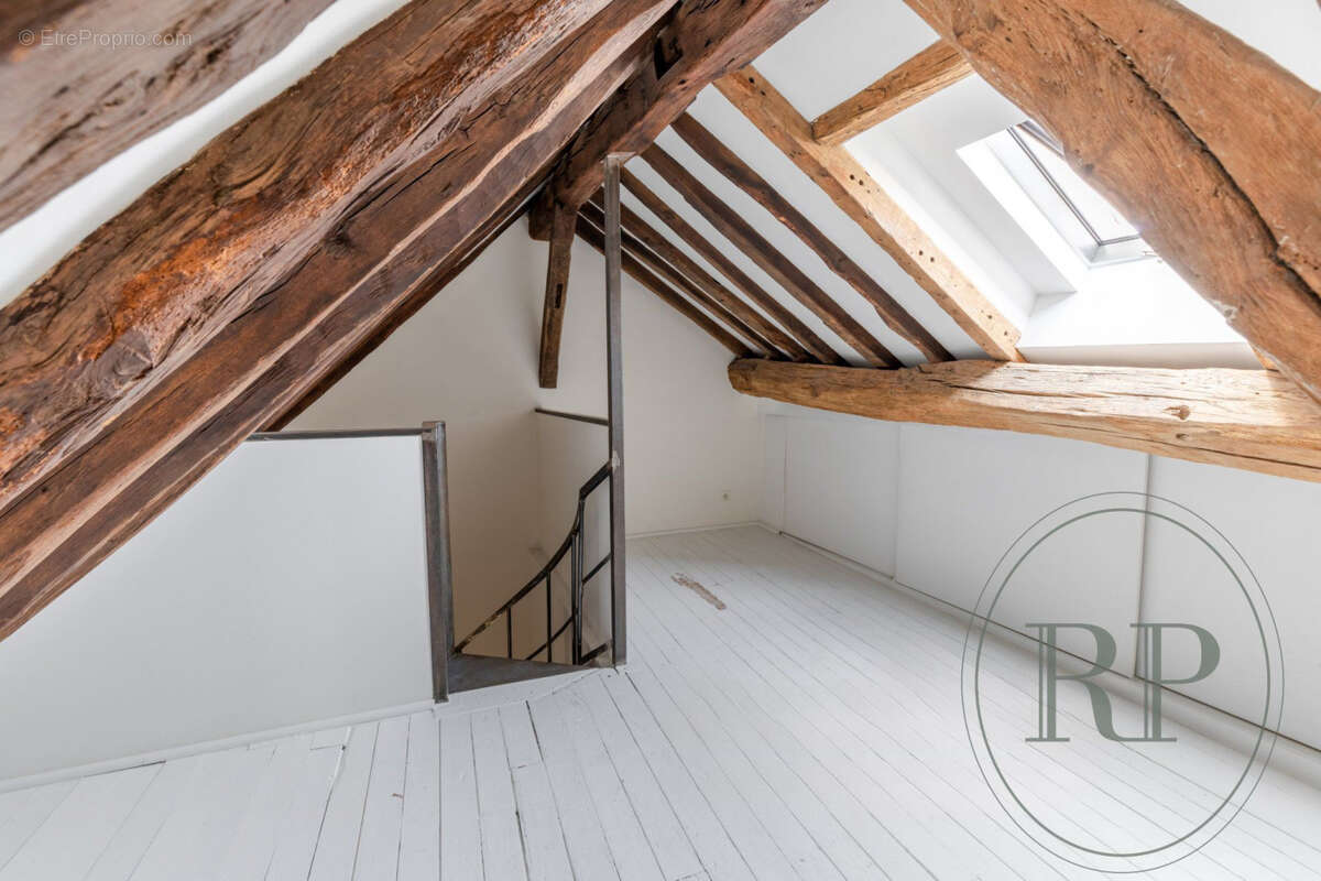 Appartement à PARIS-9E