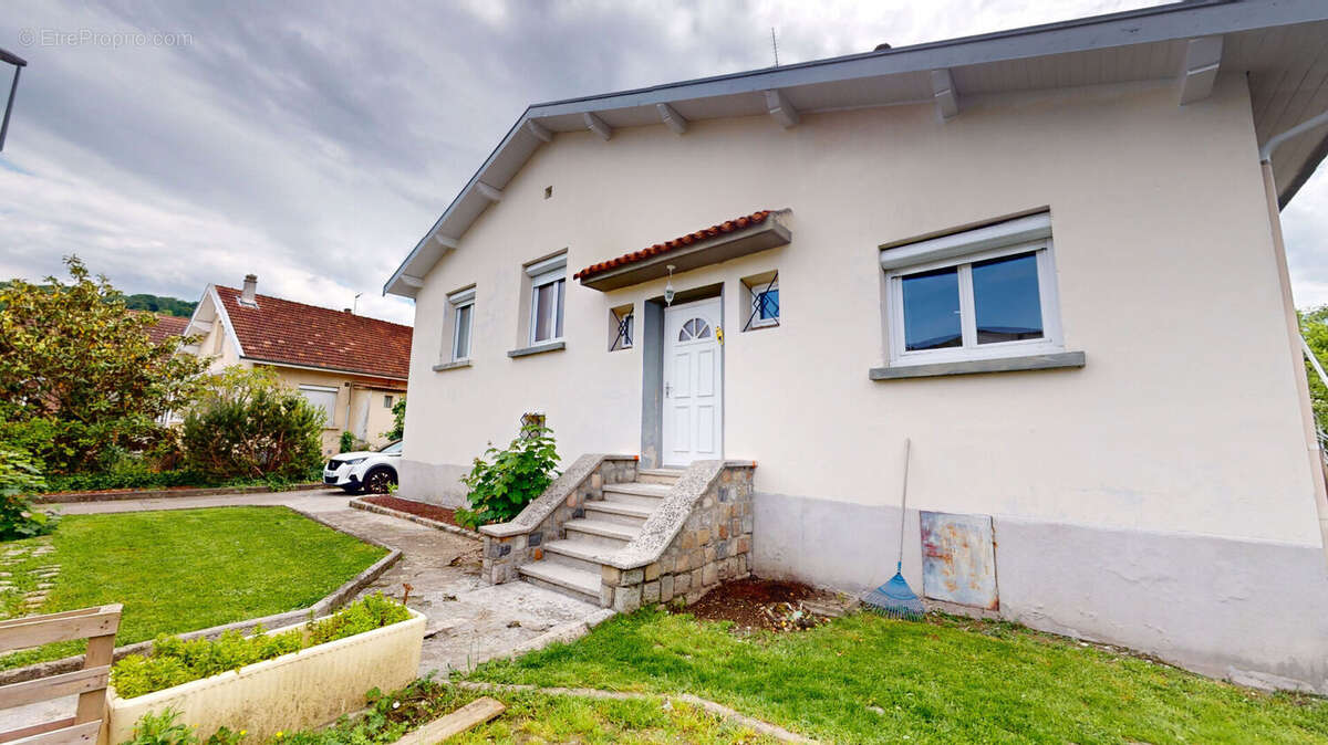 Maison à ECHIROLLES