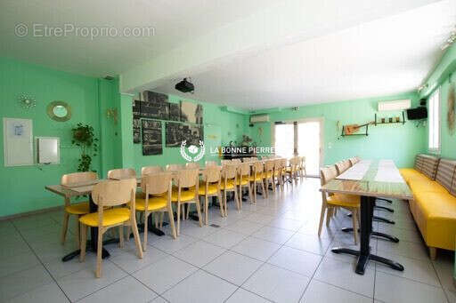 Commerce à L'ISLE-SUR-LA-SORGUE