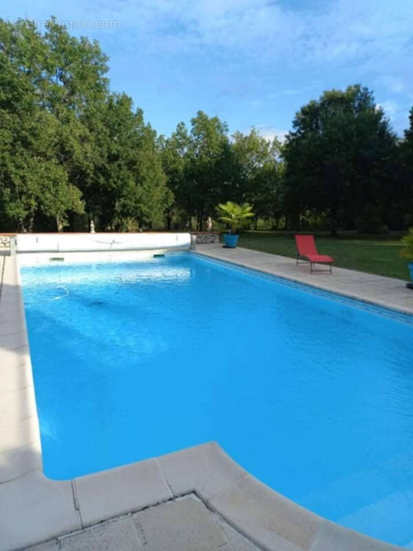 Maison à MONTAIGU-DE-QUERCY