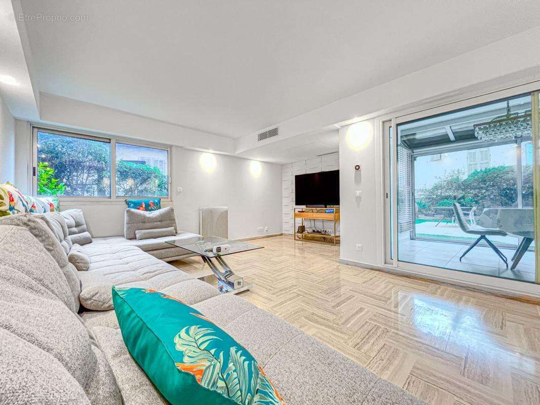 Appartement à CAGNES-SUR-MER