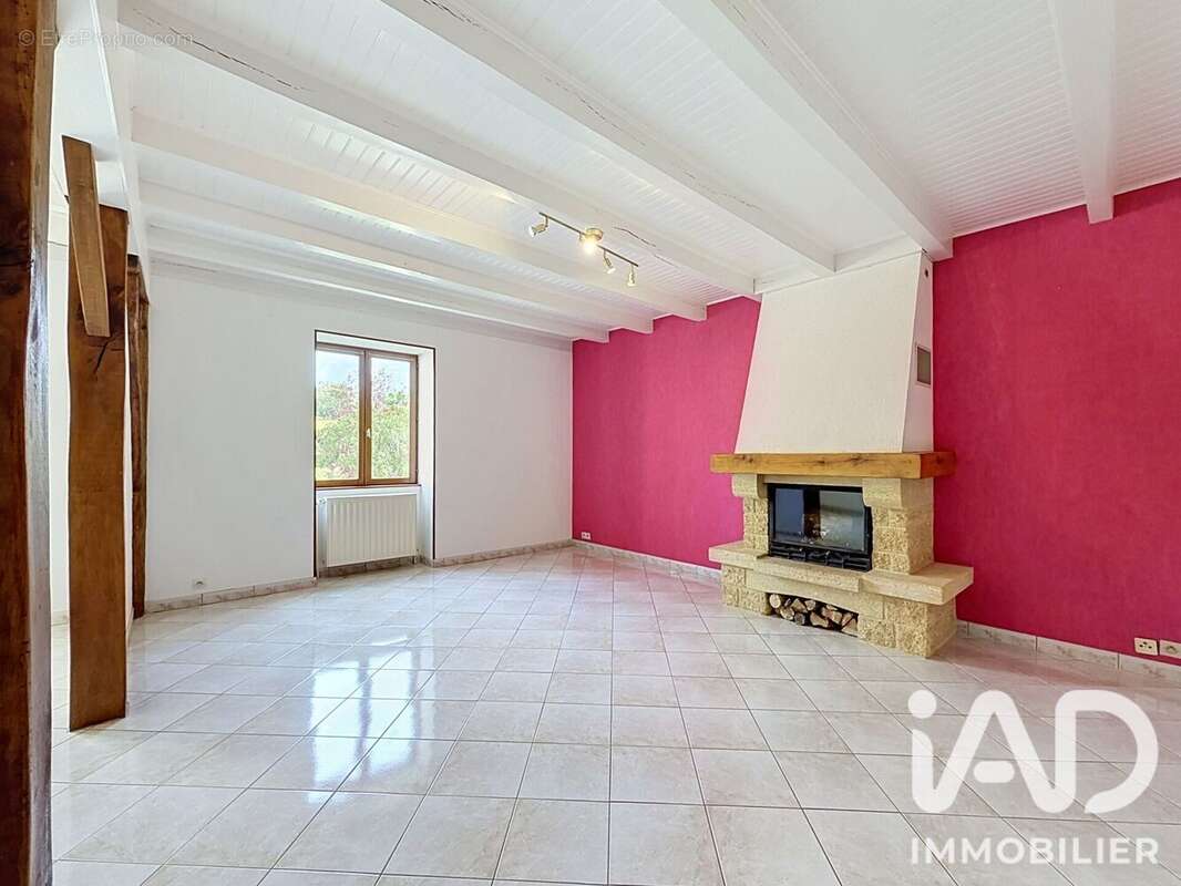 Photo 2 - Maison à SAINT-MARCEL