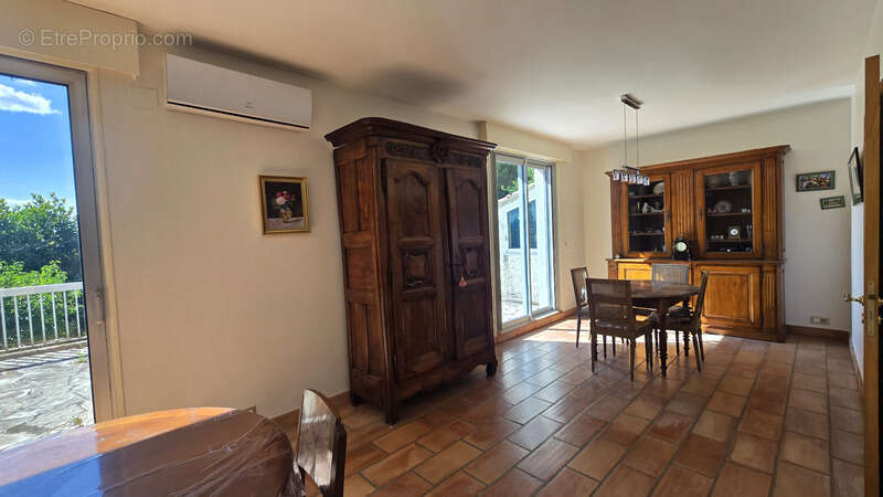 Maison à LIVRON-SUR-DROME