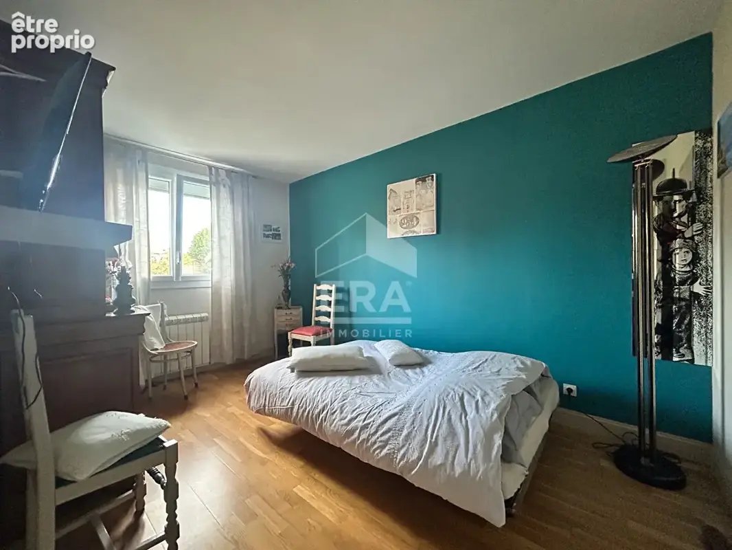 Maison plain pied 122m2 Saint Pavace , 3 chambres, garage et grand terrain - photo 6