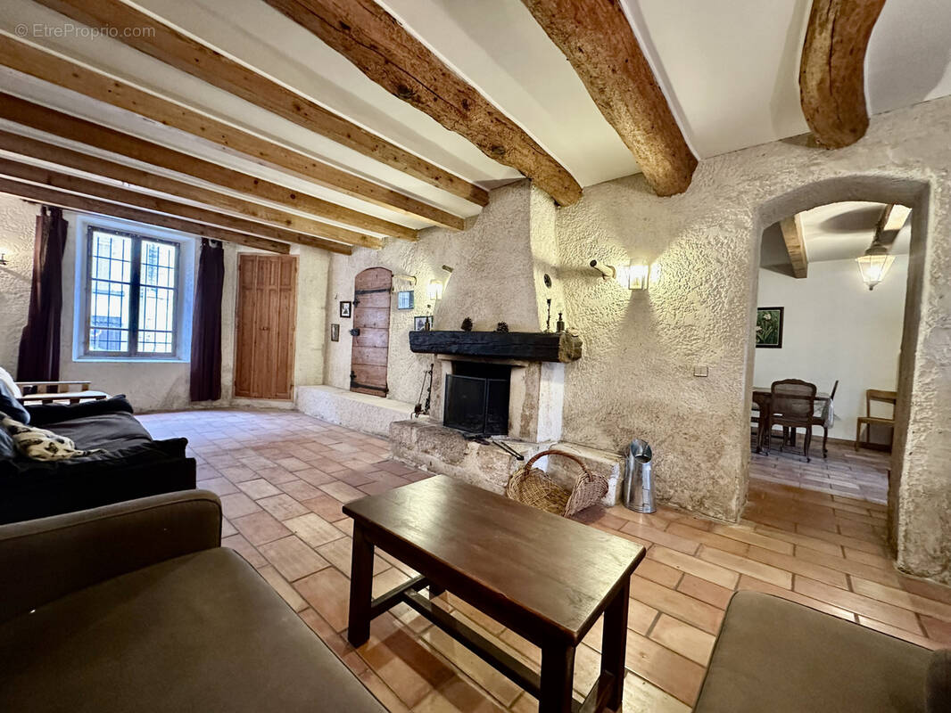 Maison à BRUE-AURIAC