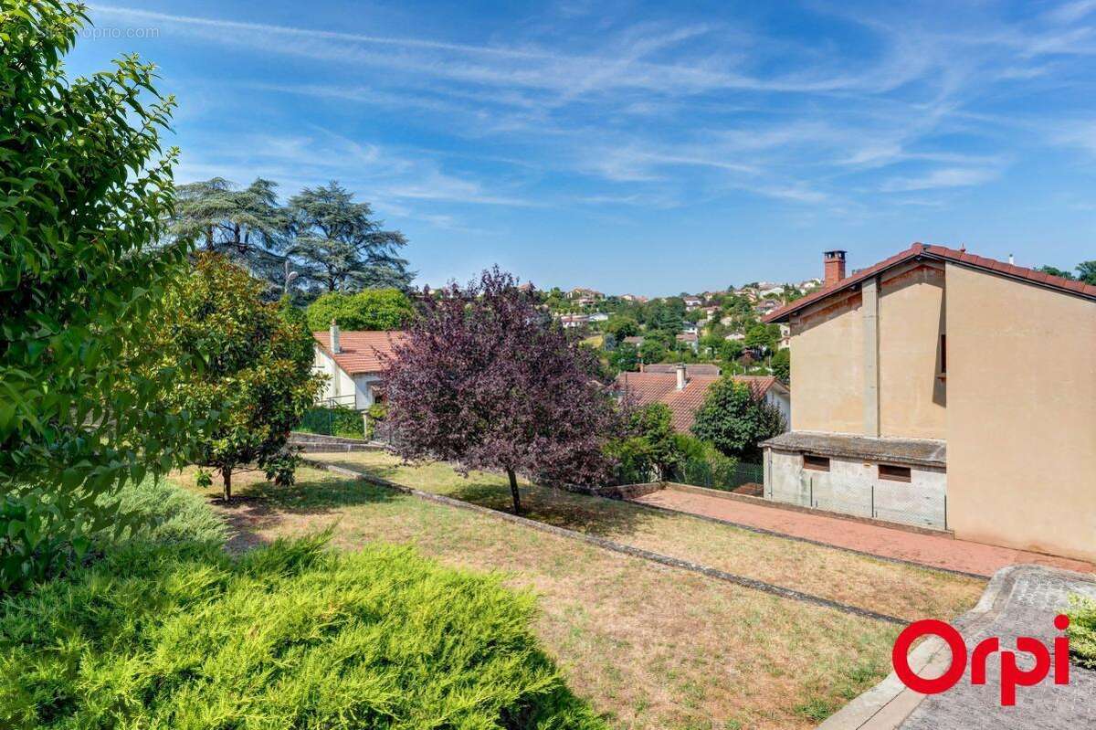 Maison familiale de 158 m² avec une belle vue dégagée - photo 2