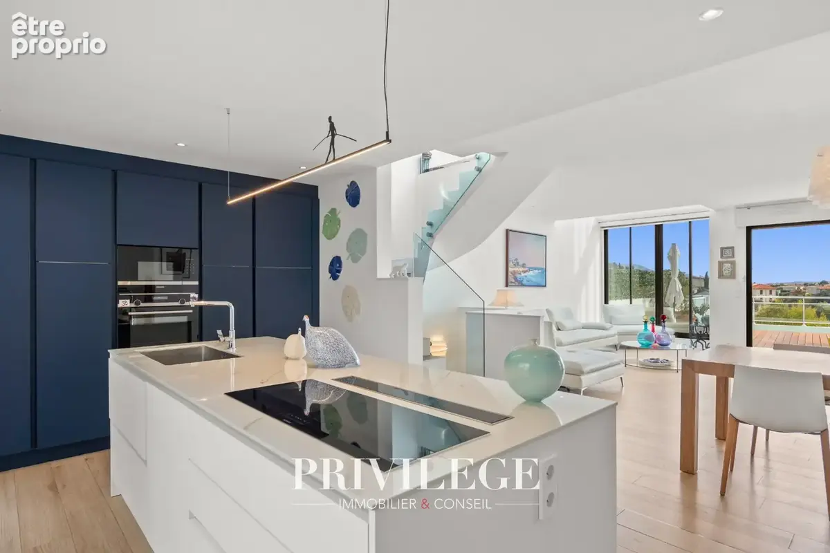 Nice   villa contemporaine avec piscine, vue dégagée et aperçu mer   domaine sécurisé - photo 16