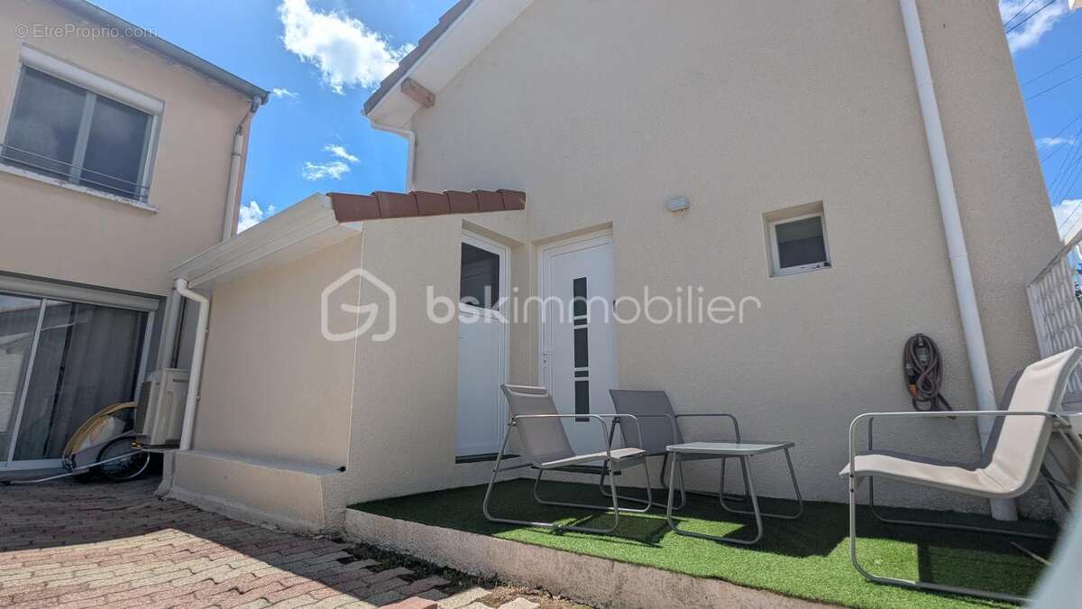 Maison renonvee avec dependance - photo 16