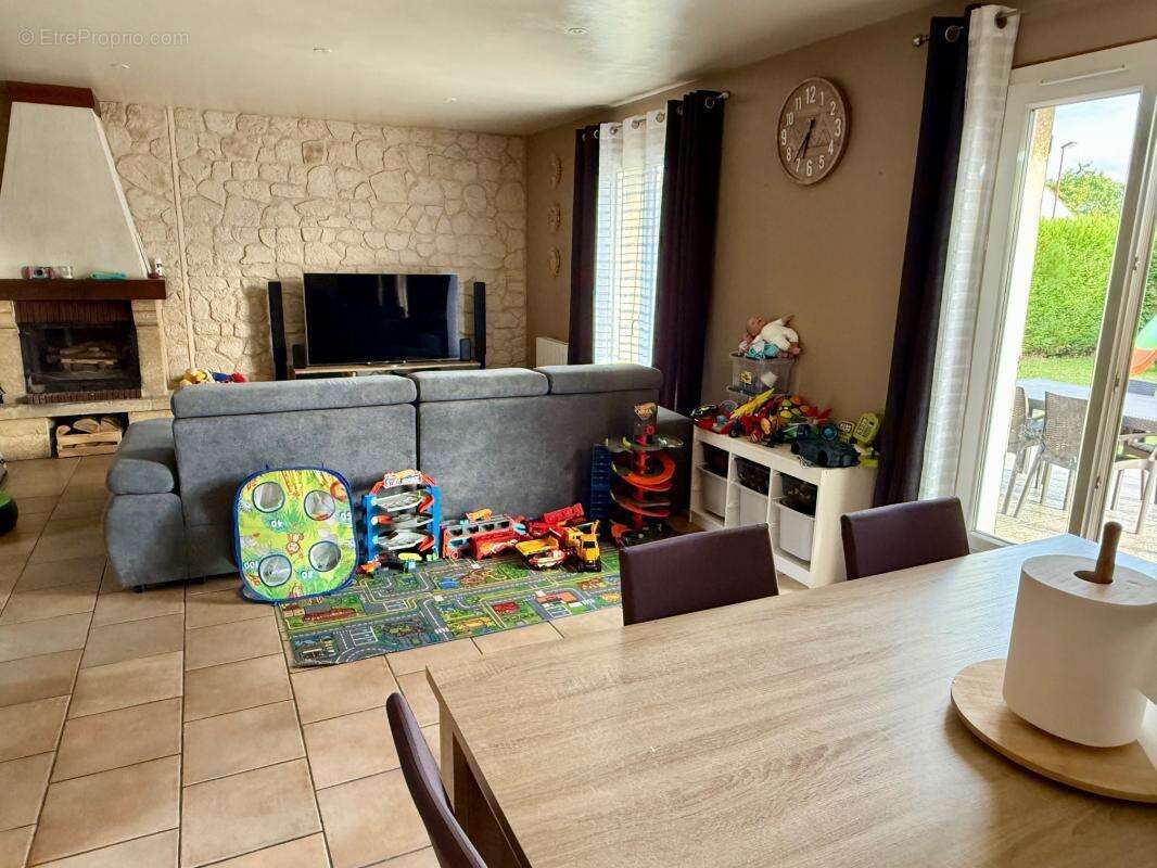 Maison à MONCEAUX