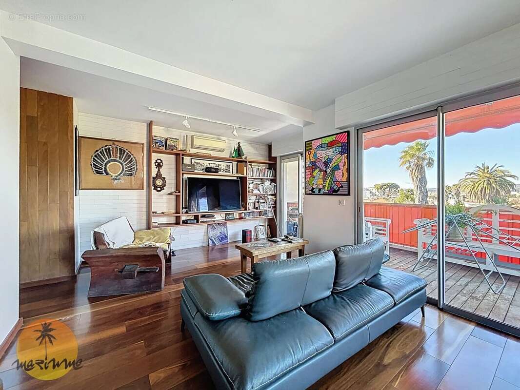 Appartement à SAINT-LAURENT-DU-VAR