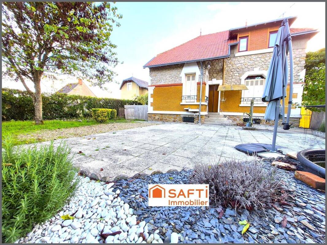 Photo 1 - Maison à DESCARTES