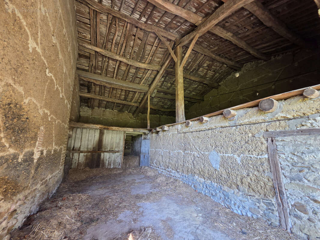 Maison à BELLEGARDE-POUSSIEU