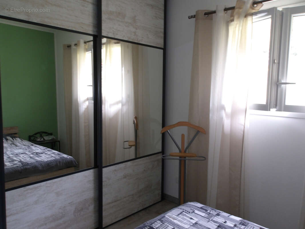 Maison à ESPINASSES