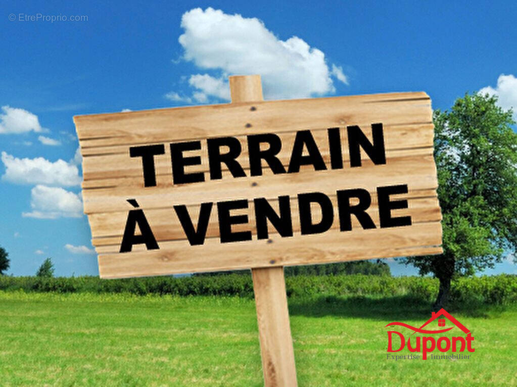 Terrain à POIGNY