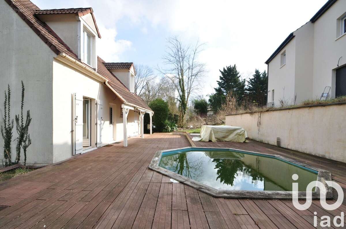 Photo 2 - Maison à MONTEVRAIN