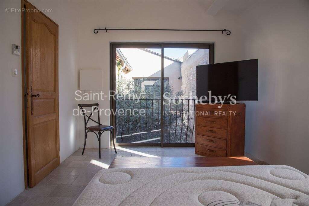 Maison de charme avec piscine au cœur de Maussane-les-Alpilles - photo 12