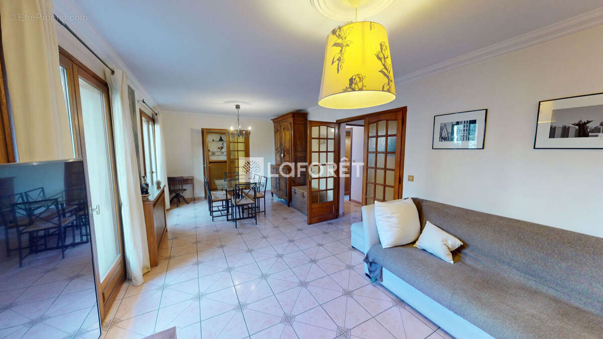 Maison à LE PERREUX-SUR-MARNE