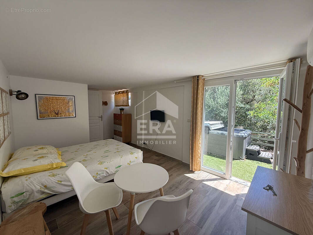 Maison à SAINT-MAXIMIN-LA-SAINTE-BAUME