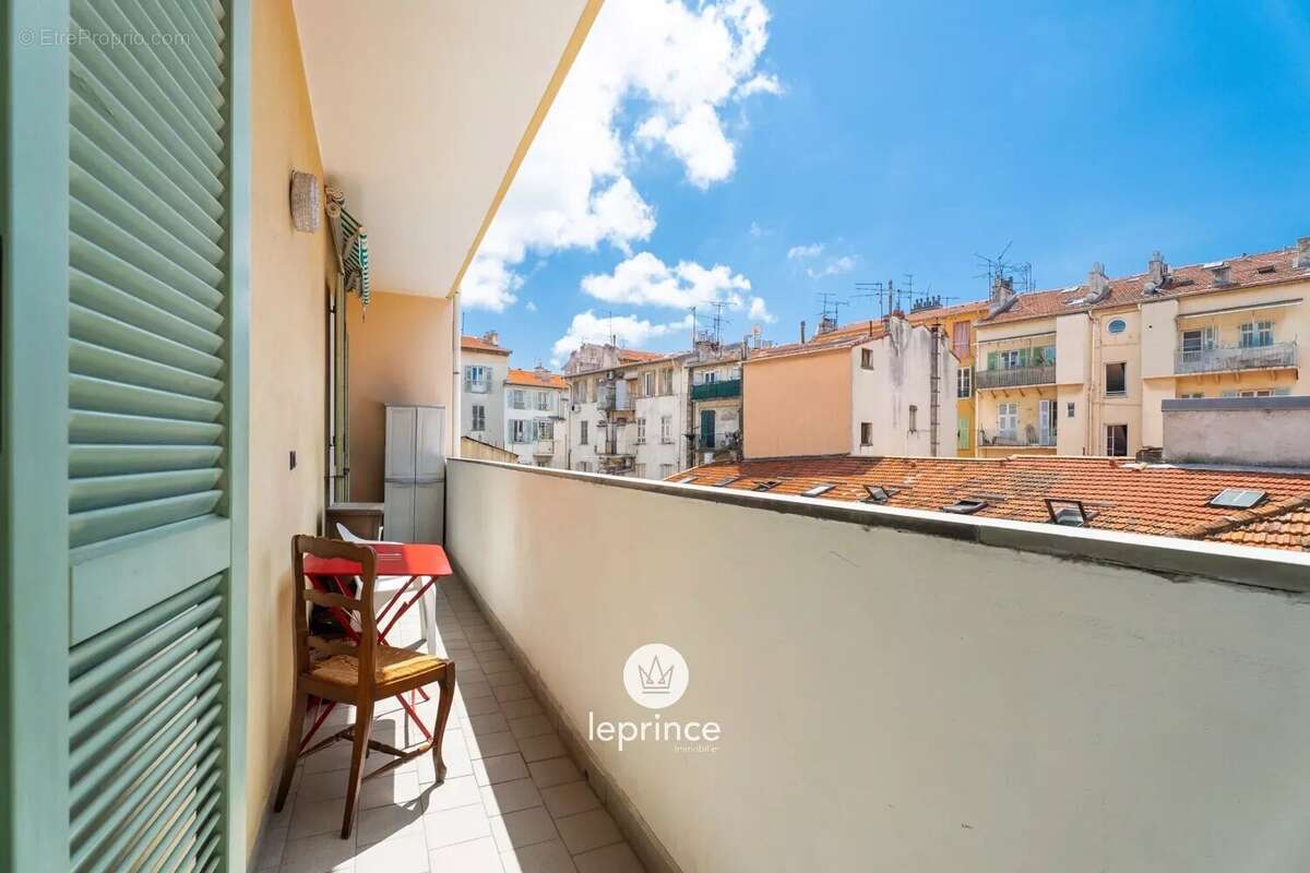 Appartement à NICE