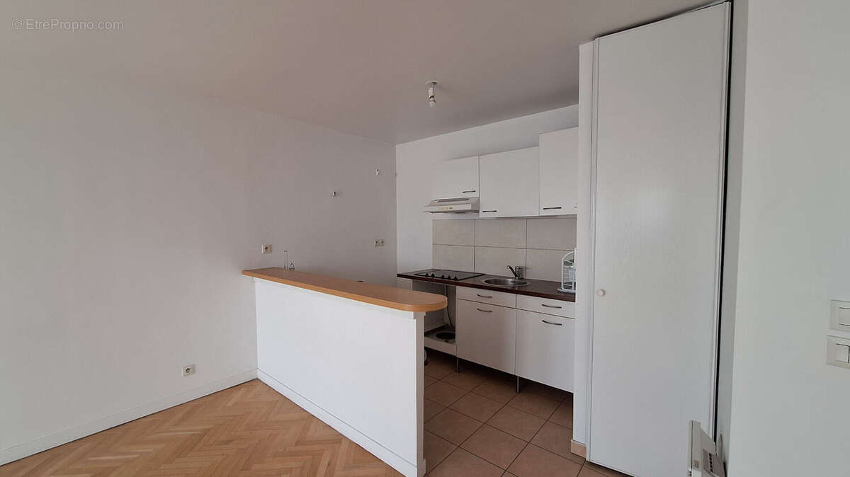 Appartement à LE PLESSIS-ROBINSON