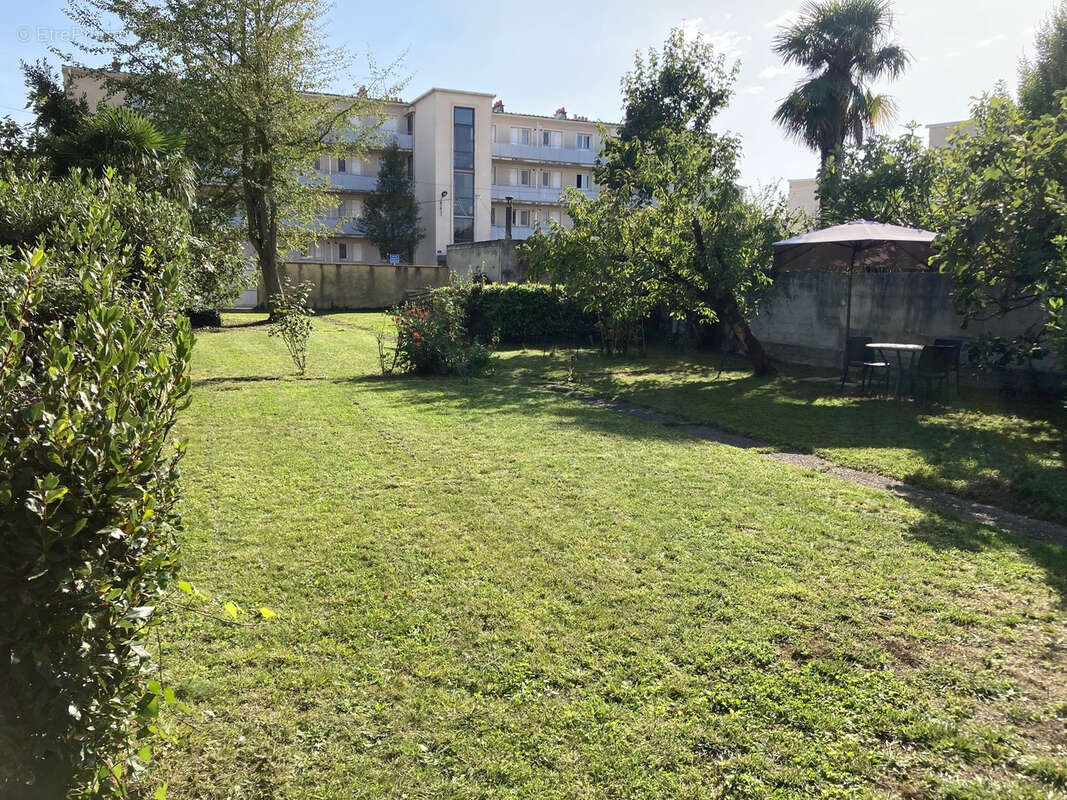 Terrain à TARBES