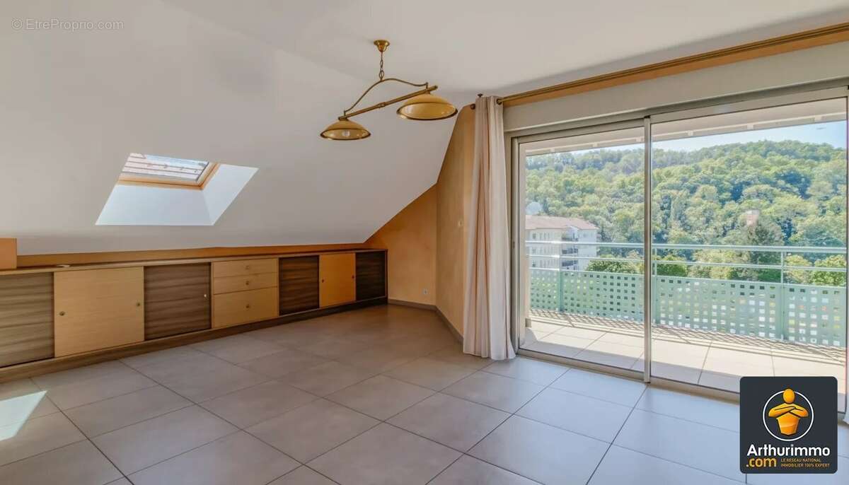 Appartement à BELLEGARDE-SUR-VALSERINE