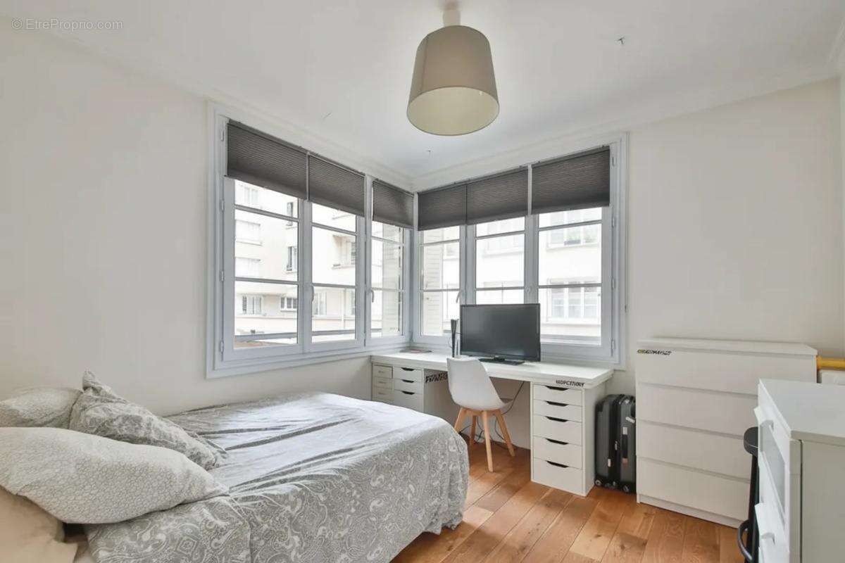 Appartement à ISSY-LES-MOULINEAUX