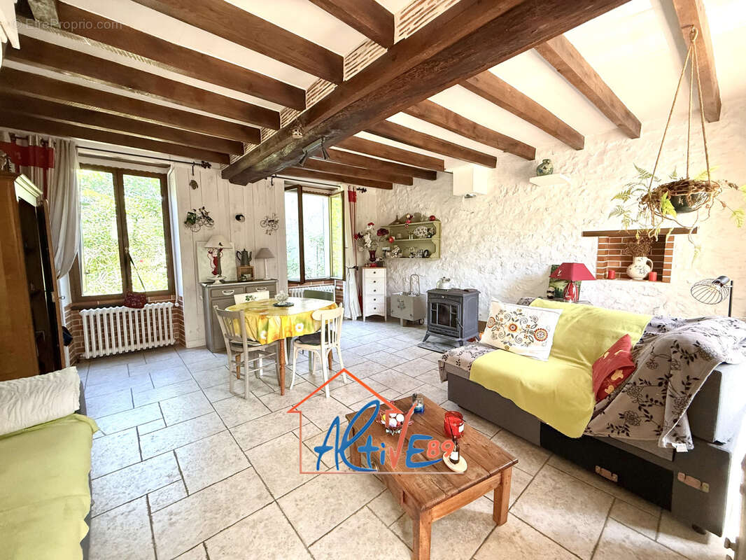 Maison à ESNON