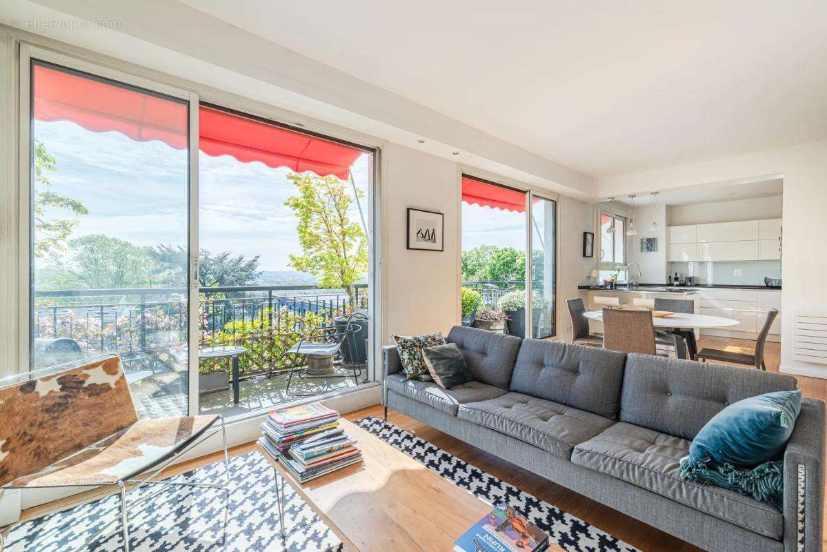Appartement à SURESNES