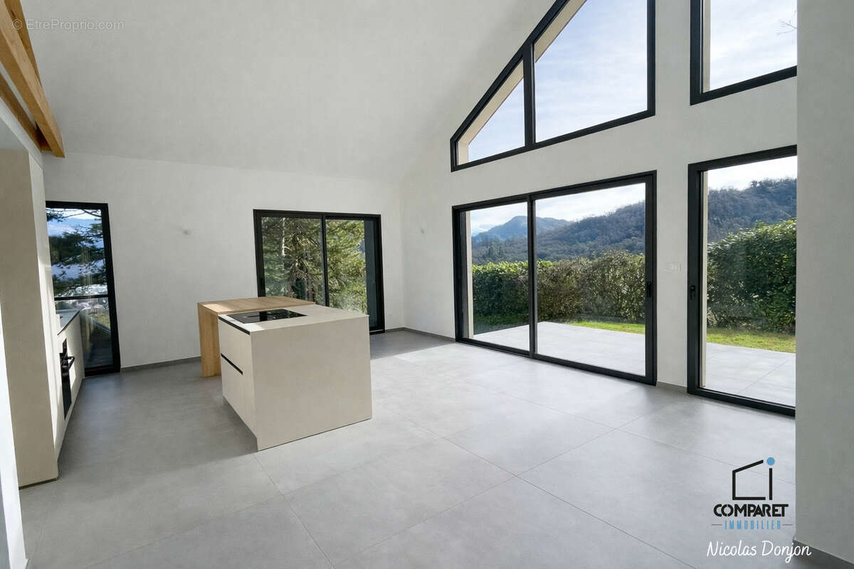 Maison à CHAMBERY
