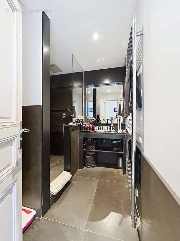 Appartement à FALICON