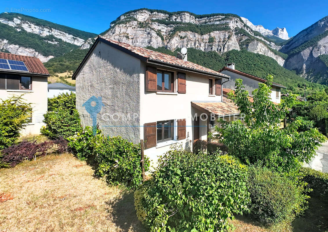 Maison mitoyenne a vendre - crolles 38920 -  gresivaudan - agence immobiliere - immobilier 38 - - photo 7