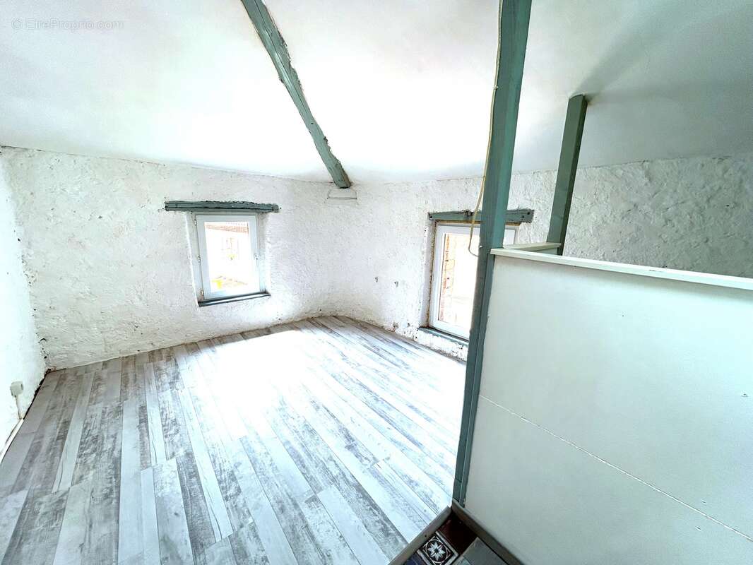 Maison à SAUXILLANGES