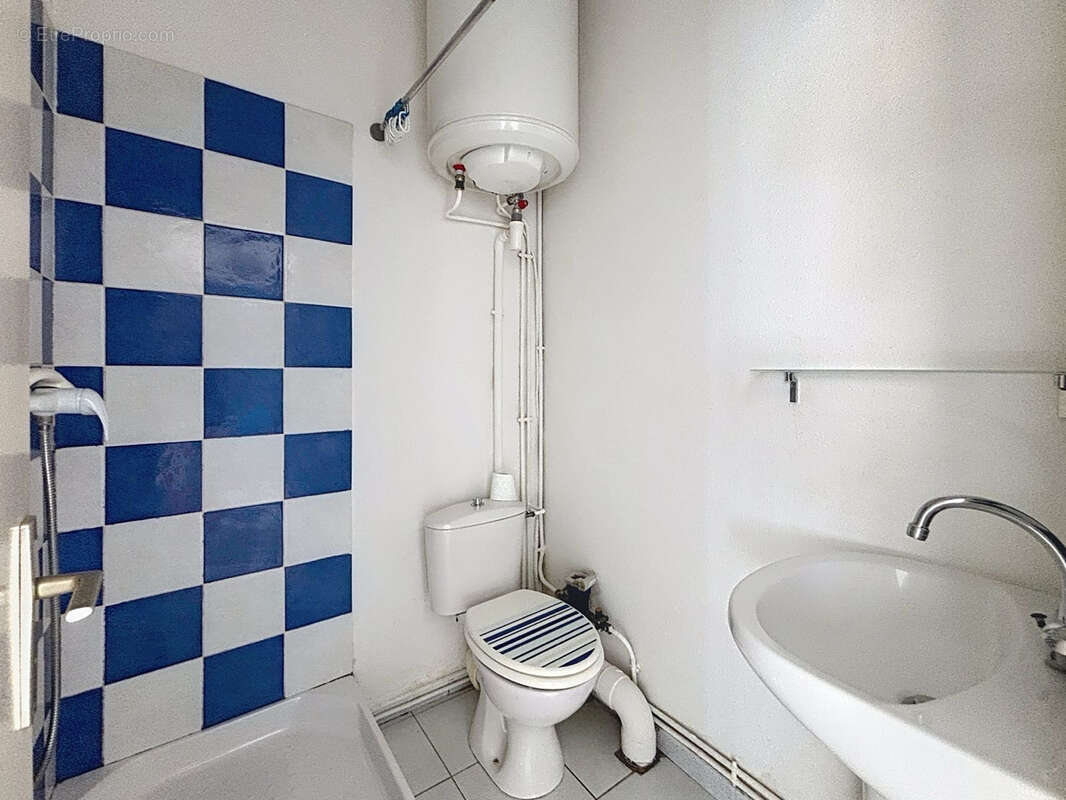 Appartement à MARSEILLE-1E