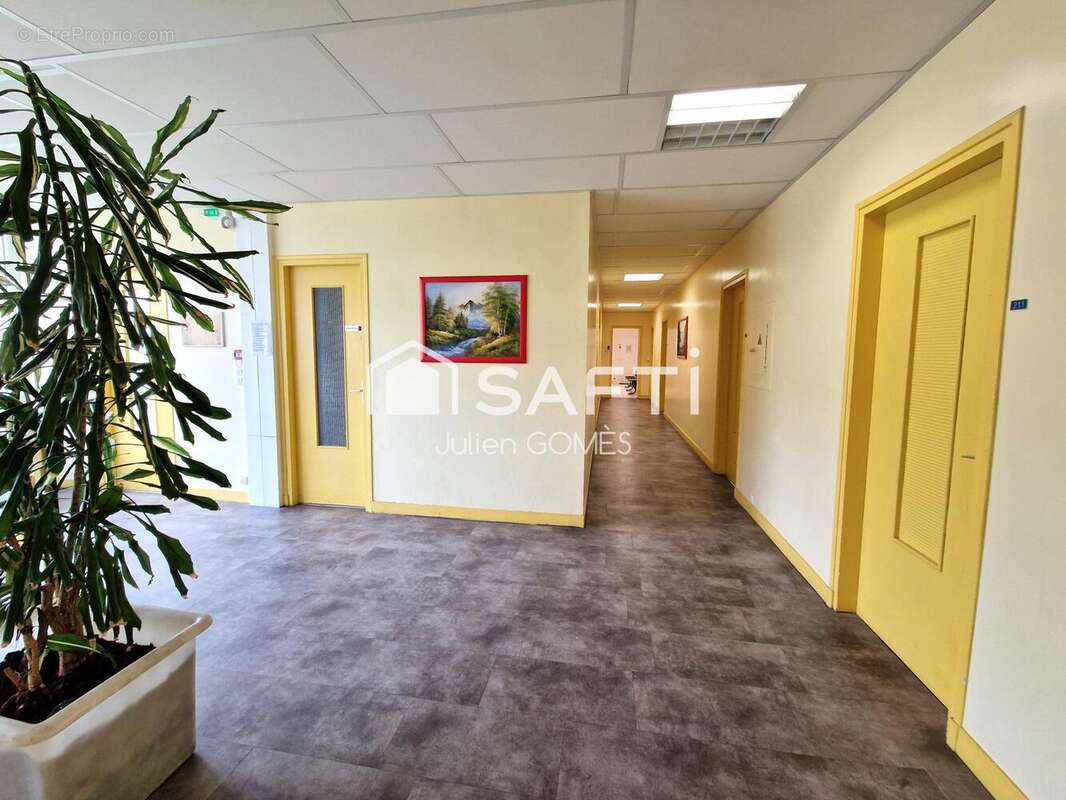 Photo 7 - Commerce à TRILPORT